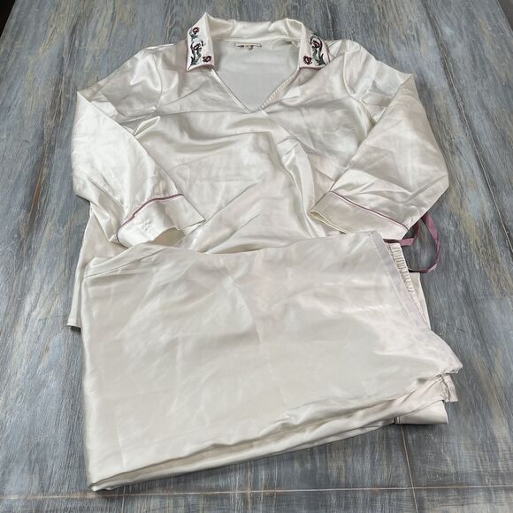 Downton Abbey Pajamas by Pajamagram - Picture 1 of 7